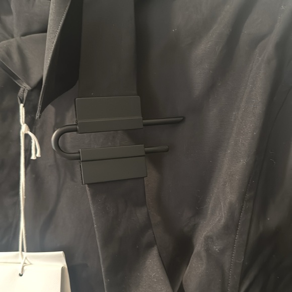 Men’s givenchy button up short sleeve shirt retail $995 - Picture 4 of 6